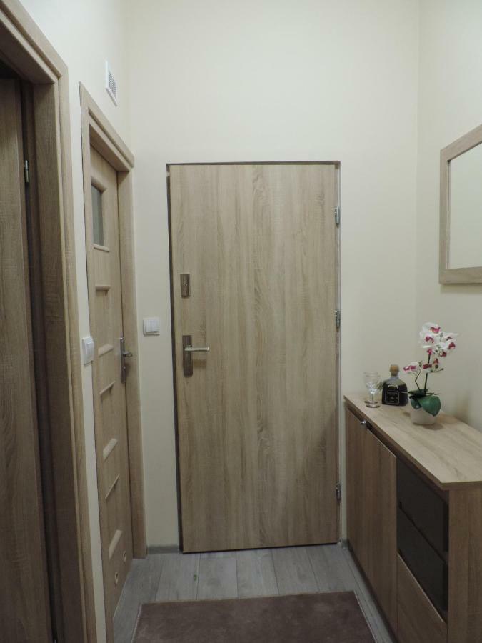Apartament Blue Krosno Buitenkant foto